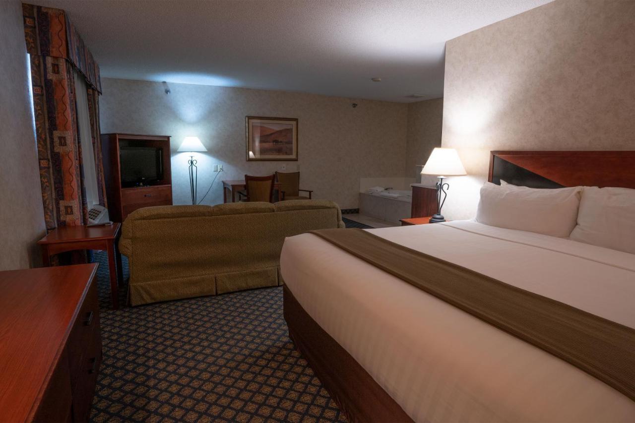 Miles City Hotel & Suites المظهر الخارجي الصورة